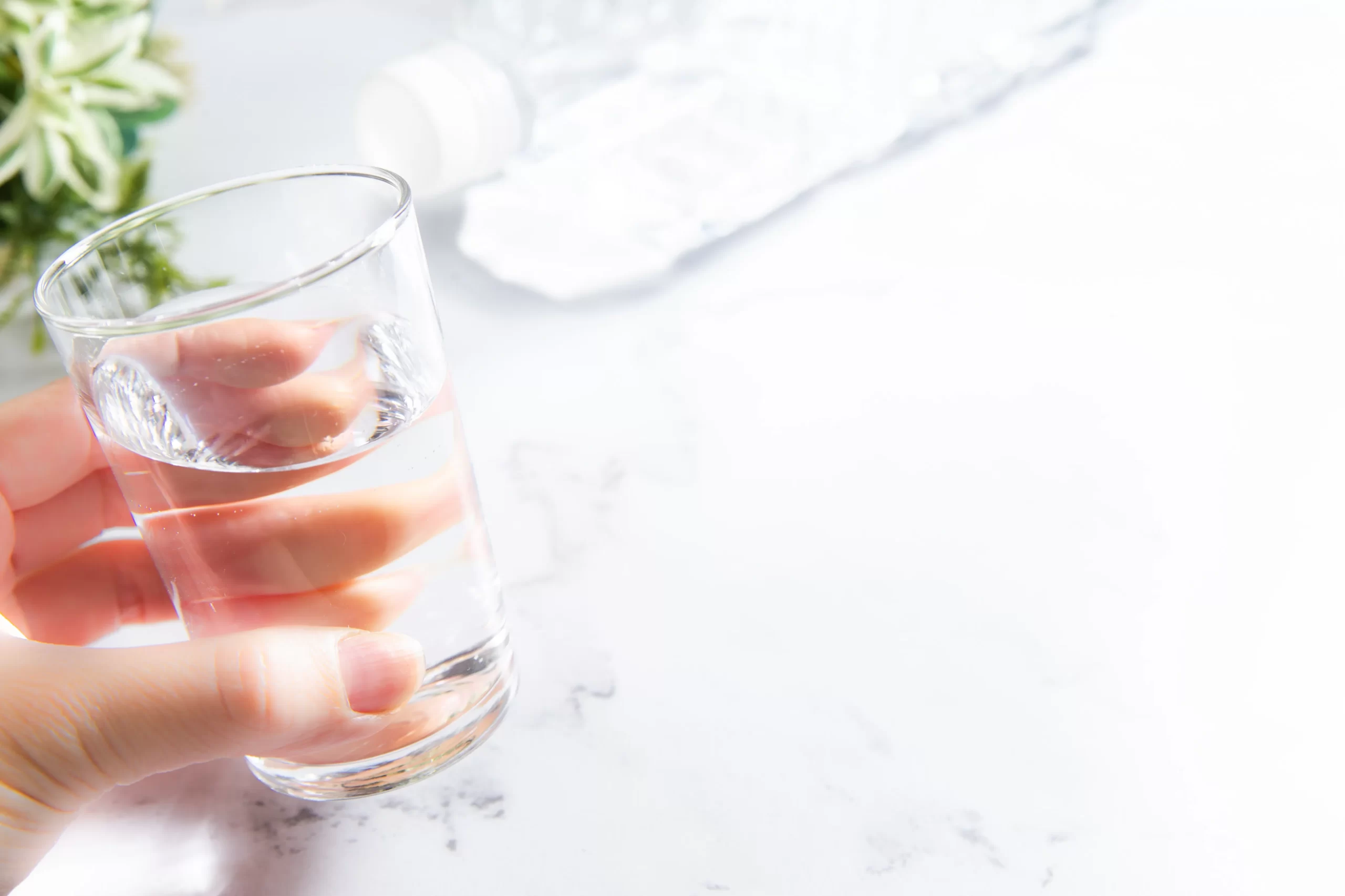 検査当日朝、水分補給